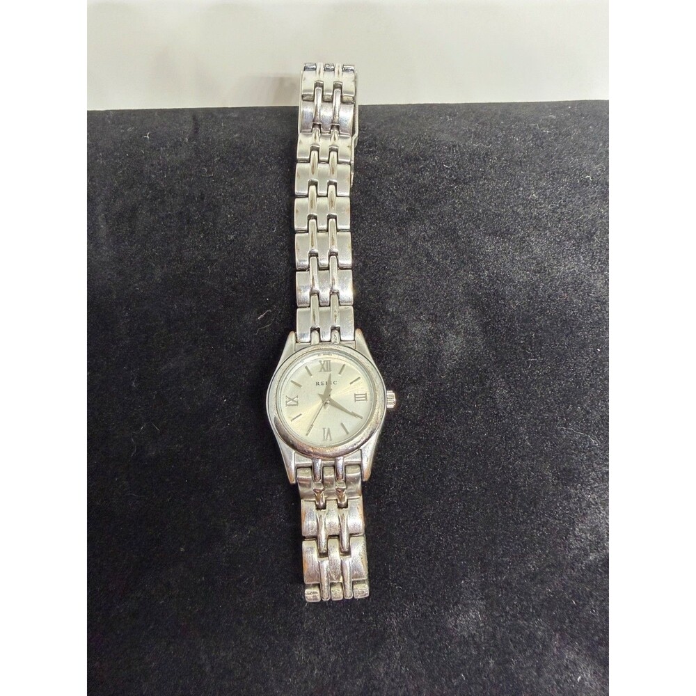 RELIC All Silver Tone Classic Dress/Casual Quartz Bracelet Watch 7” New Battery